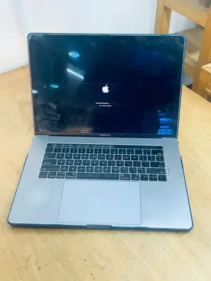 Laptop Apple MacBook Pro 2016 16GB Intel Core I7 SSD 512GB