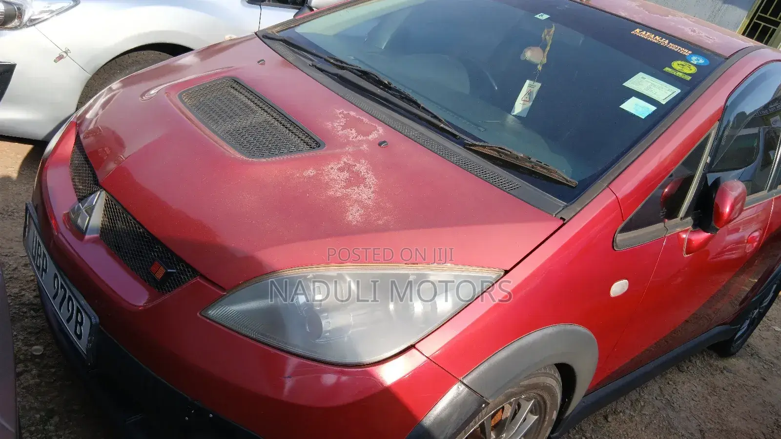 Mitsubishi Colt 2016 Red