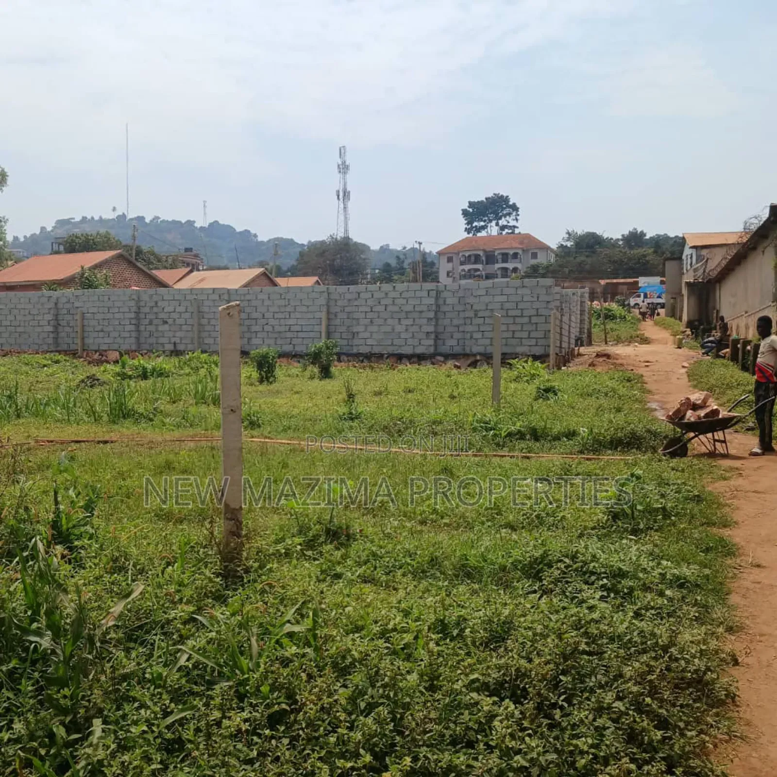 Very Hot Deal of Plot on Quicksale Heart of Munyonyo Heights