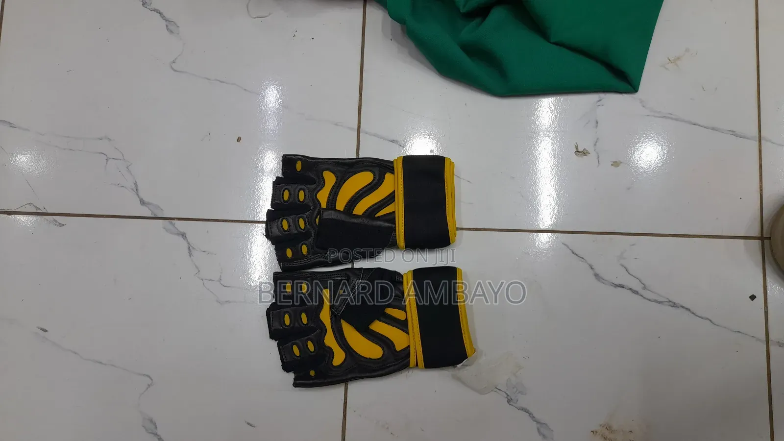 Gloves for Gyming