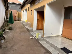 4bdrm House in Nansana, Central Division for sale
