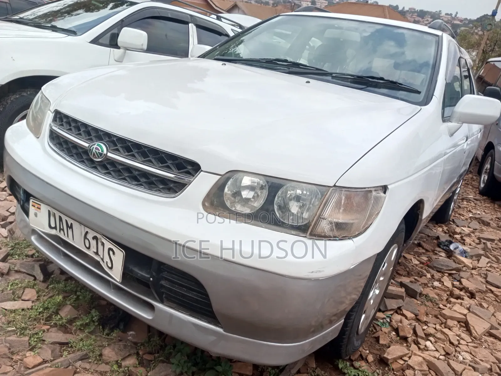 Nissan Rasheen 2002 White