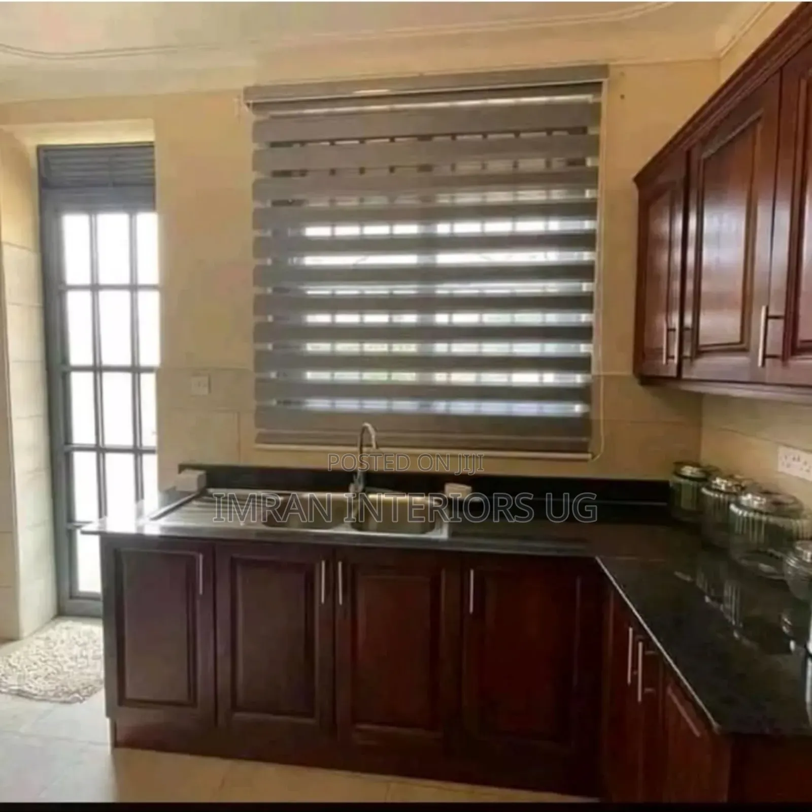 Window Blinds Per Square Meter Available in All Designs