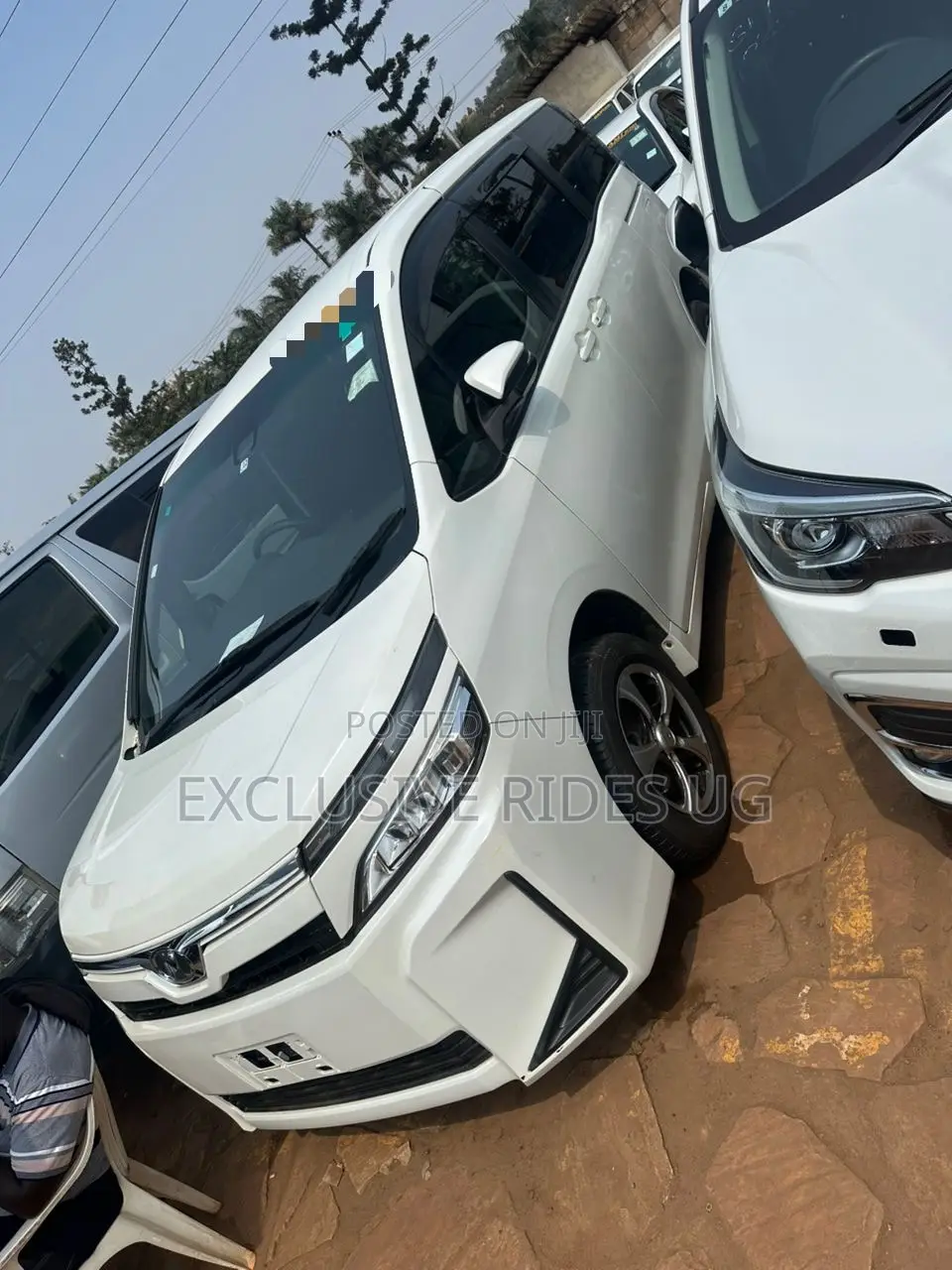 Toyota Voxy 2017 White