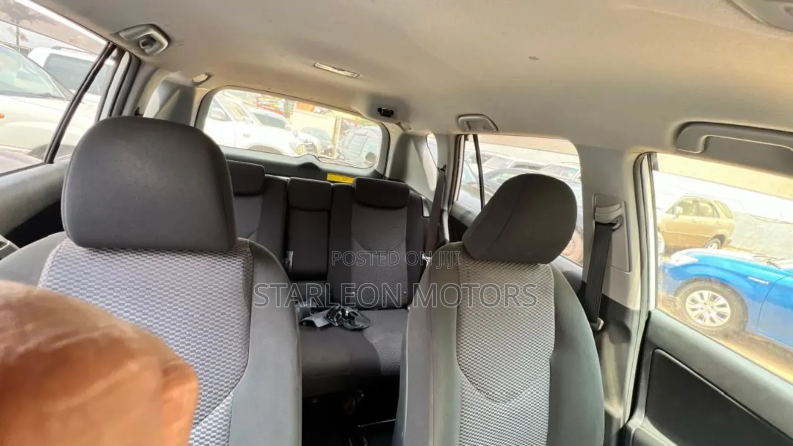 Toyota RAV4 2.5 2010 White