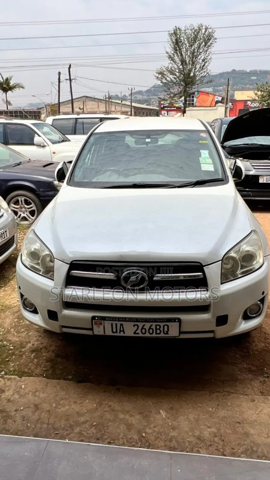 Toyota RAV4 2.5 2010 White