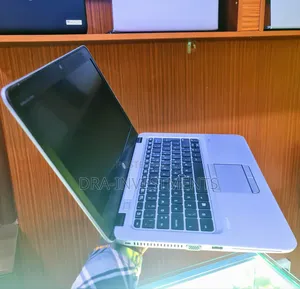 Laptop HP EliteBook 820 G3 8GB Intel Core I5 SSD 512GB