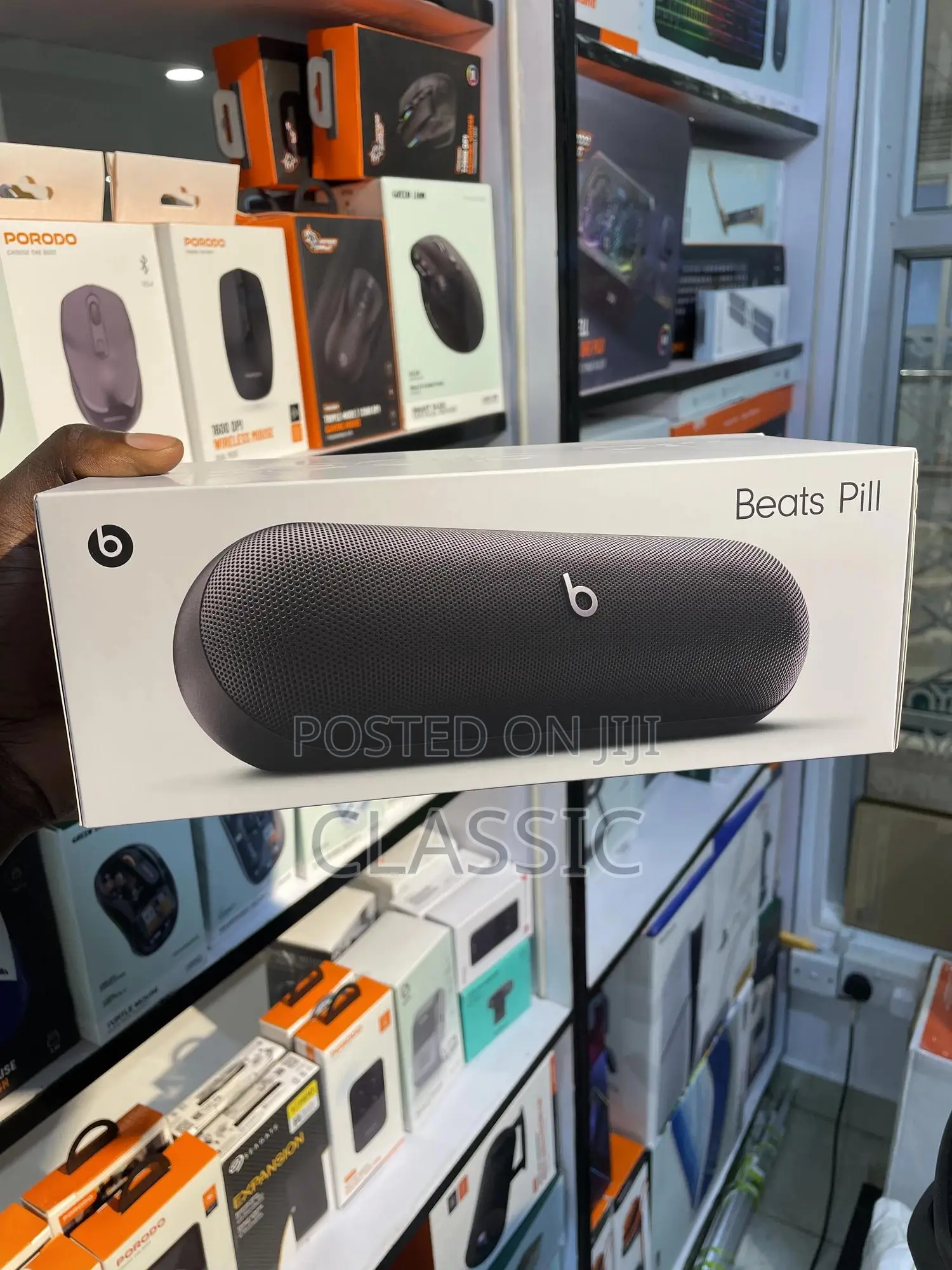 Beats Pill