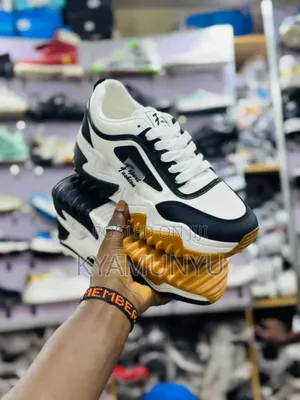 Ladies Classic Sneakers