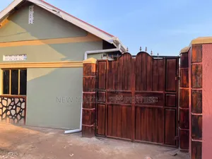 2bdrm House in Nansana Town, Central Division for sale