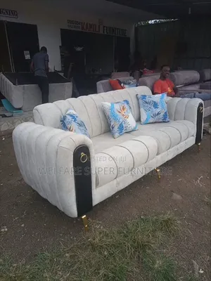 2seater Grew in Colour With Adorable