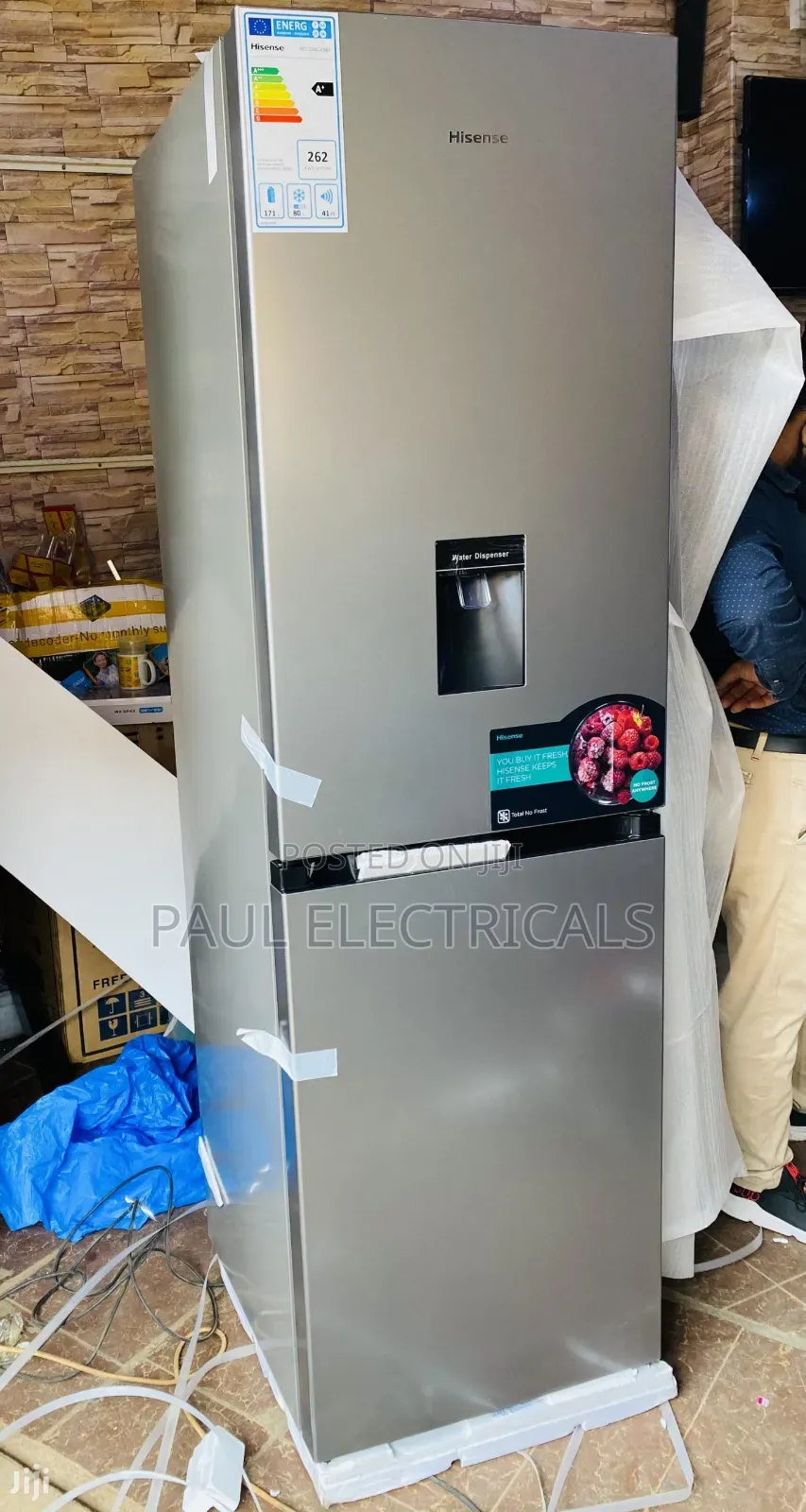 Hisense 341l Refrigerator