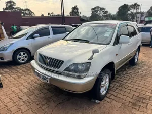 Photo - Toyota Harrier 2000 Silver
