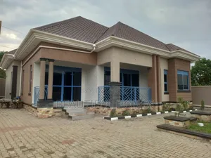 Furnished 4bdrm House in Kira for sale