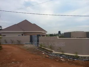 Furnished 4bdrm House in Kira for sale