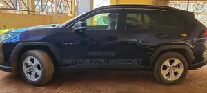Toyota RAV4 LE 2021 Blue