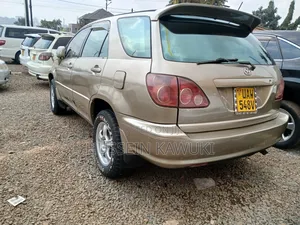 Toyota Harrier 2006 Gold