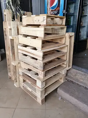 Photo - Pallets Fridge Stands And For Other Use