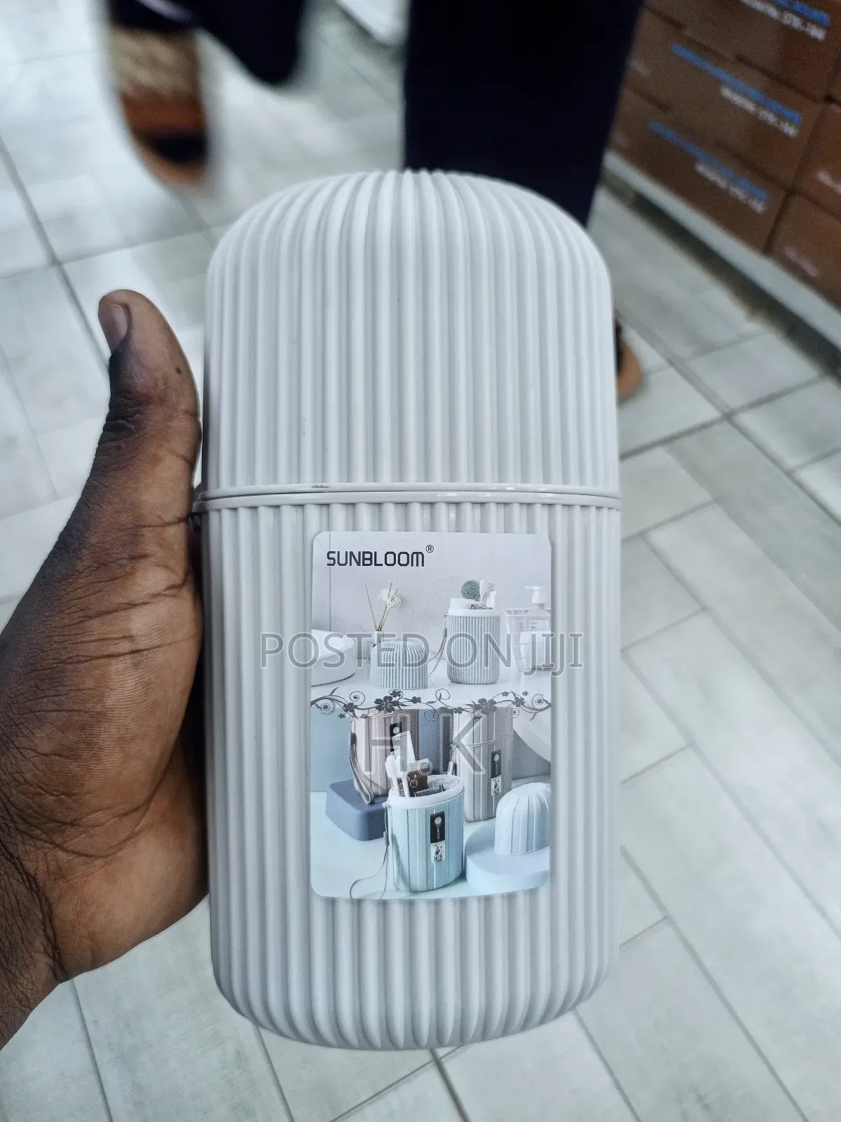 Sunbloom Portable Toothbrush and Toothpaste Travel Case