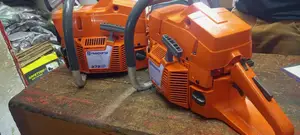 Husqvarna 272 / Power Saw