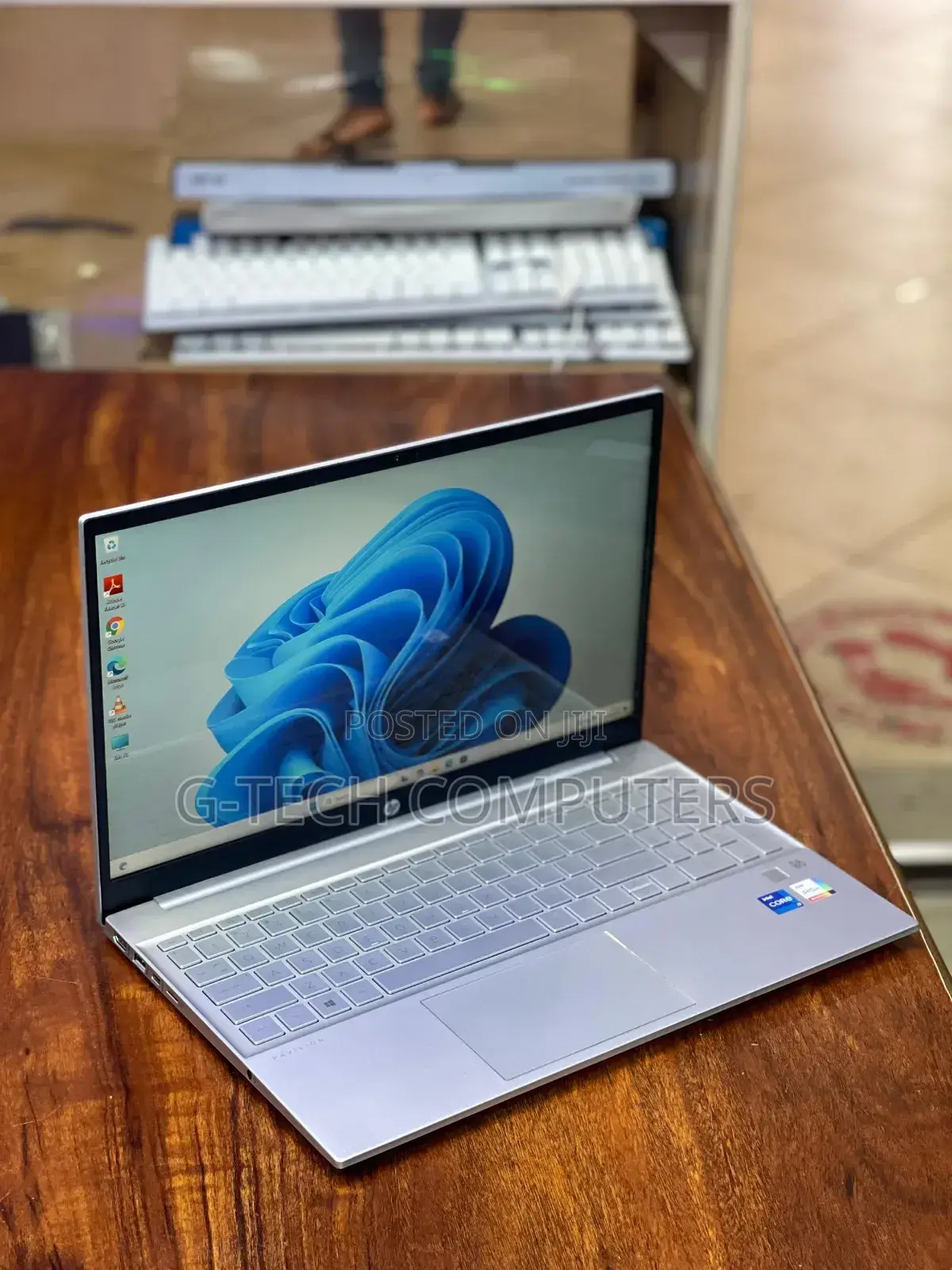 New Laptop HP Pavilion 15-Eh0050wm 16GB Intel Core I7 SSD 512GB
