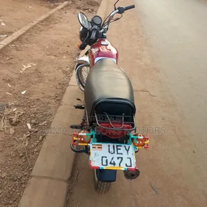 Bajaj Boxer 100 2019 Red