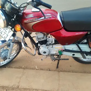 Bajaj Boxer 100 2019 Red