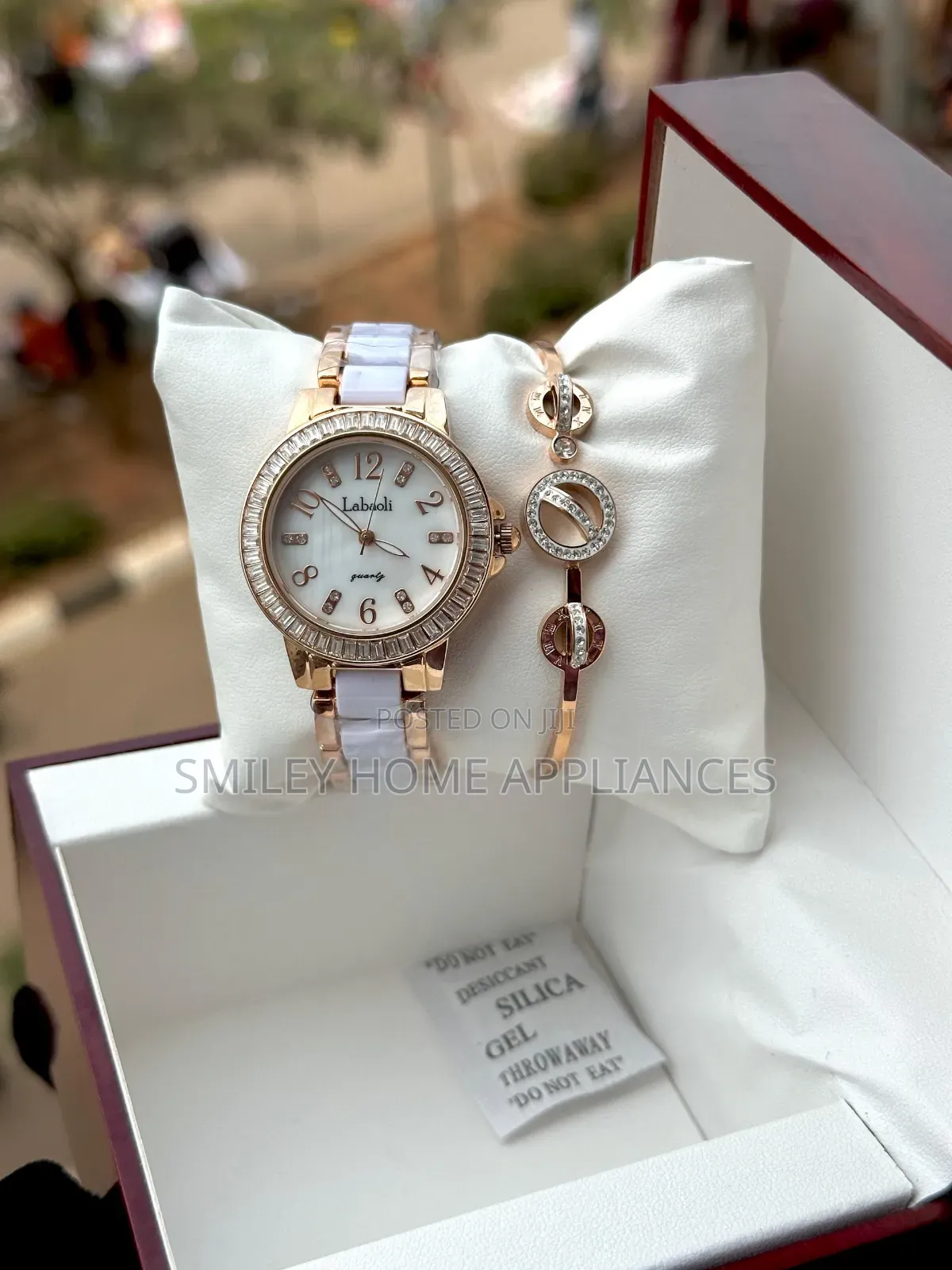 Laboli Women's Wrist Stylish Time Piece Gift Box Bracelet