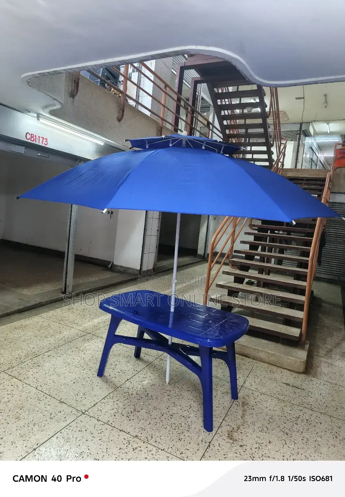 Dining Plastic Table Plastic Table and Umbrella 6 People