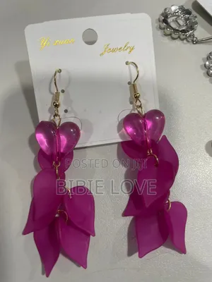Original Earrings at a Good Price