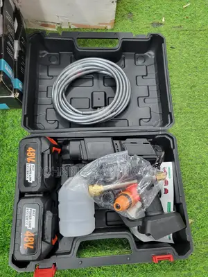 Multi Spray Gun Or Car Washer Spray With 2 Batteries