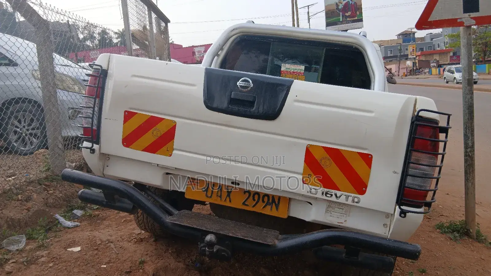 Nissan Hardbody 2000i 2006 White