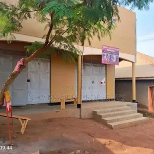 Two Commercial Shops With More Two Singles Rentals Onsale