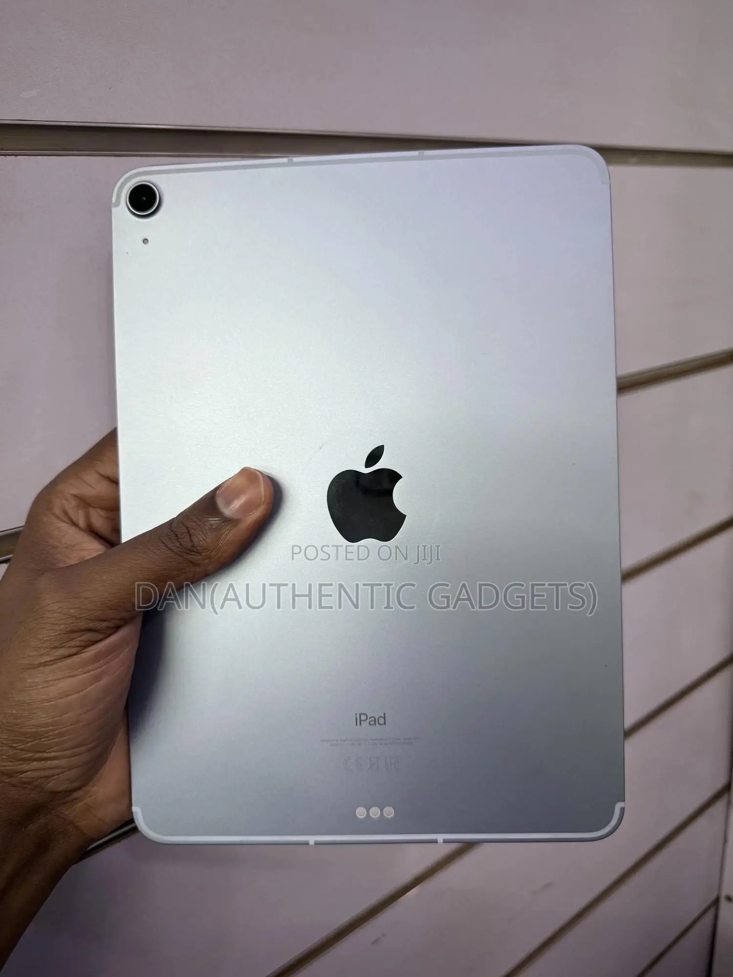 Apple iPad Air (2022) 64 GB Blue