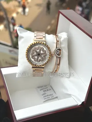 Women's Fashionable Labaoli Wrist Time Piece With Bracelet