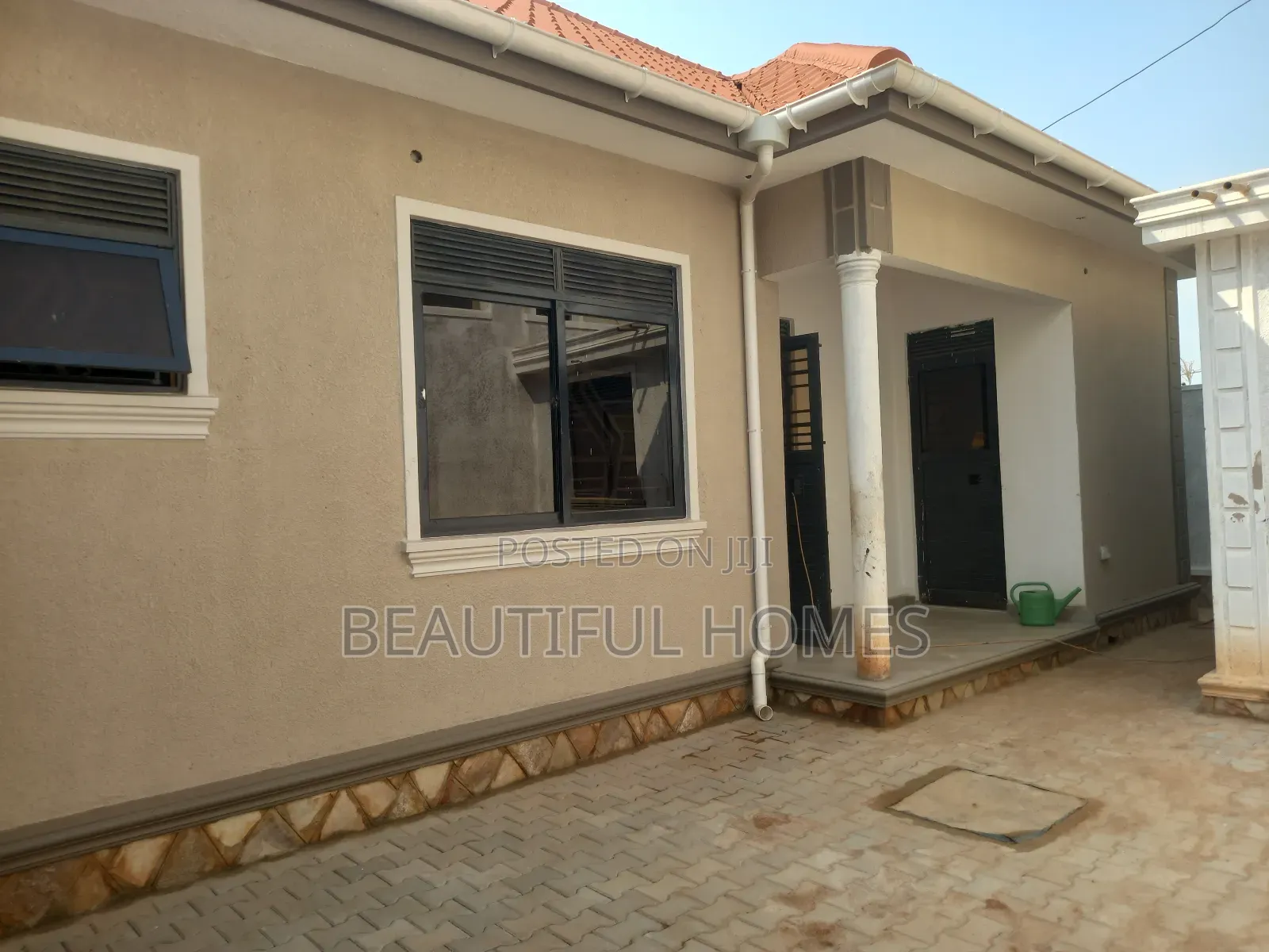 Furnished 4bdrm House in Kira for sale