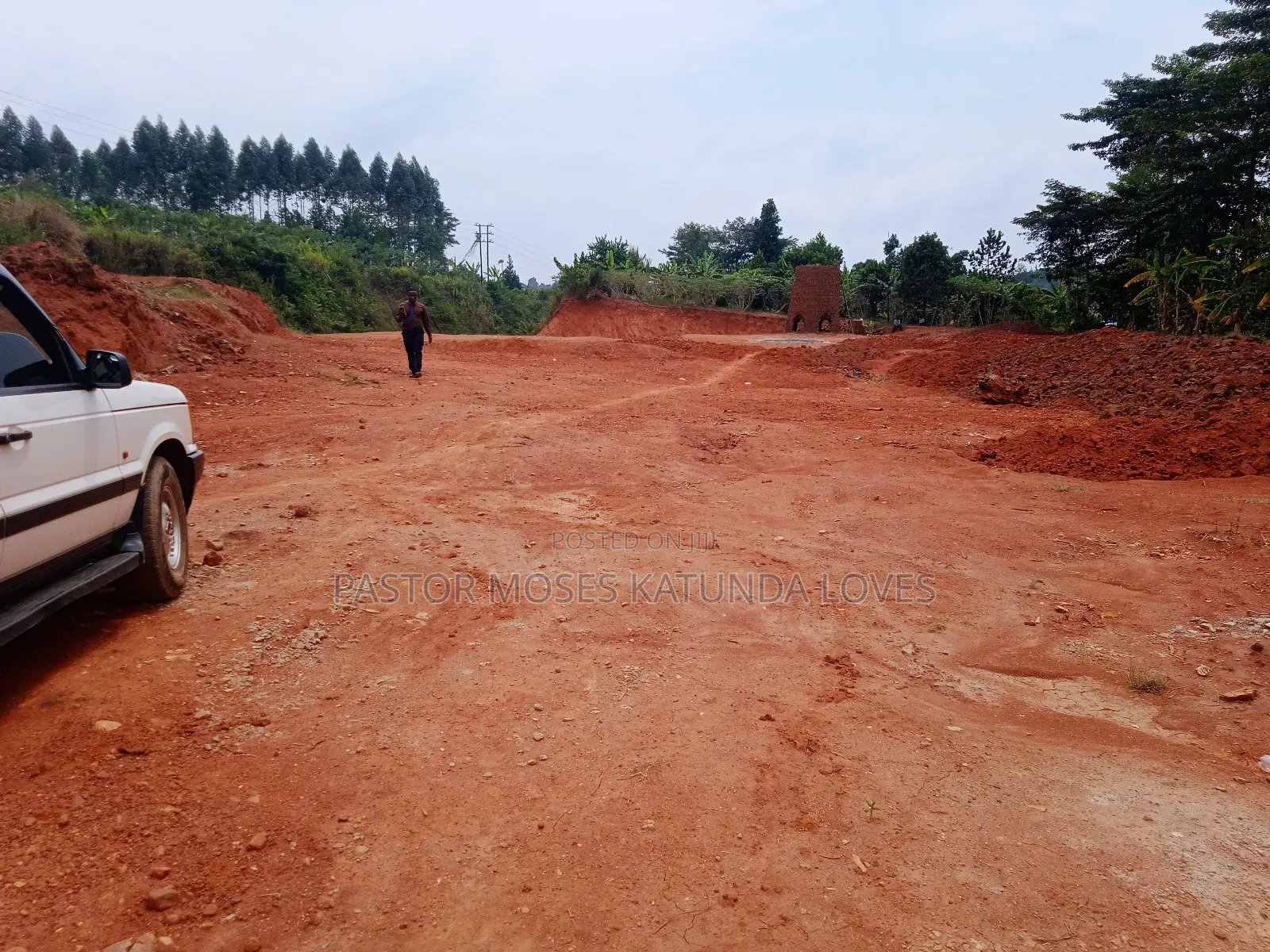 1acre Hoima Road Touching Tarmac at Kakiri