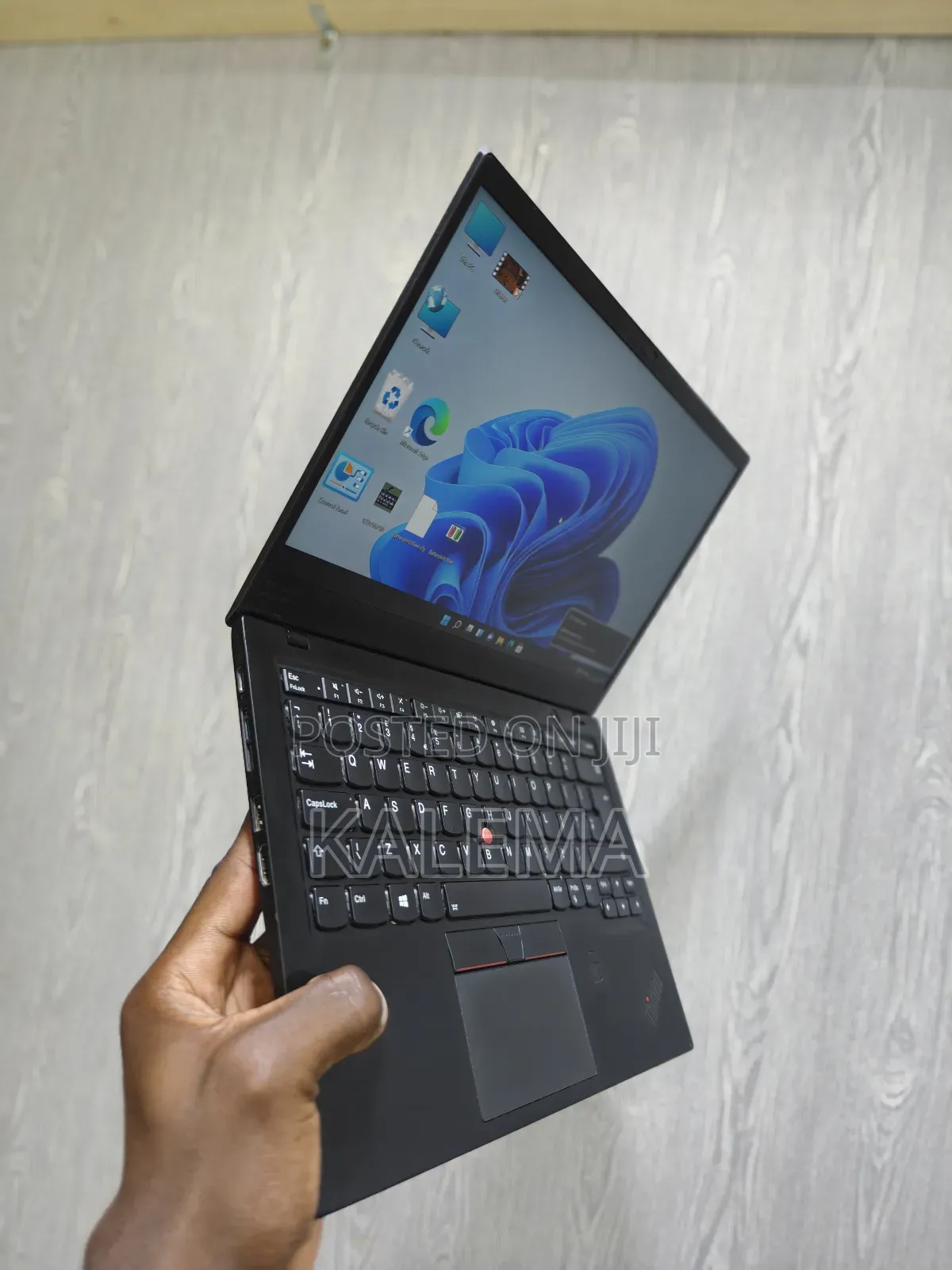 Laptop Lenovo ThinkPad X1 Carbon 16GB Intel Core I7 SSHD (Hybrid) 512GB
