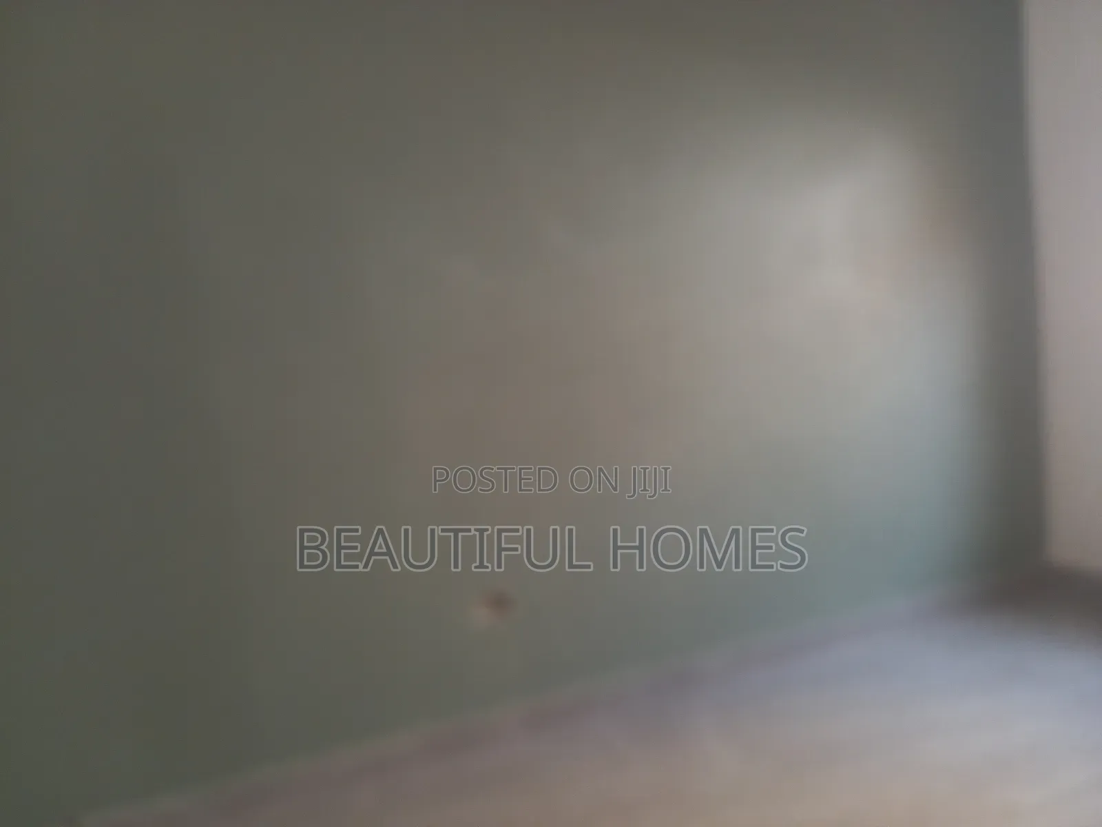 Furnished 4bdrm Bungalow in Kira for sale