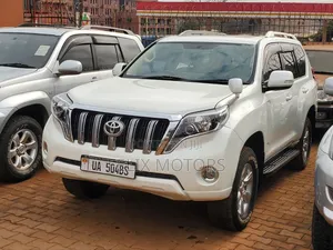 Photo - Toyota Land Cruiser Prado 2.8 D-4D 2016 White