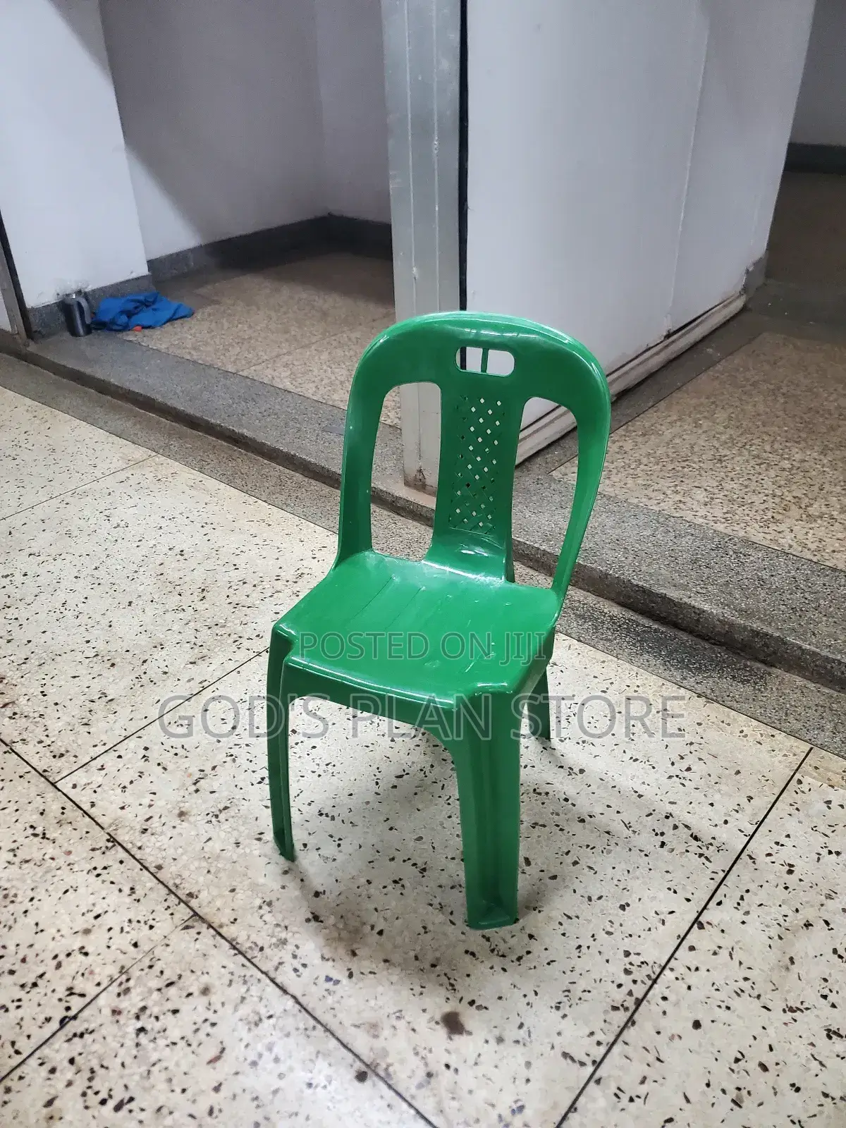 Balance Plastic Chairs Plastic Chairs Armless