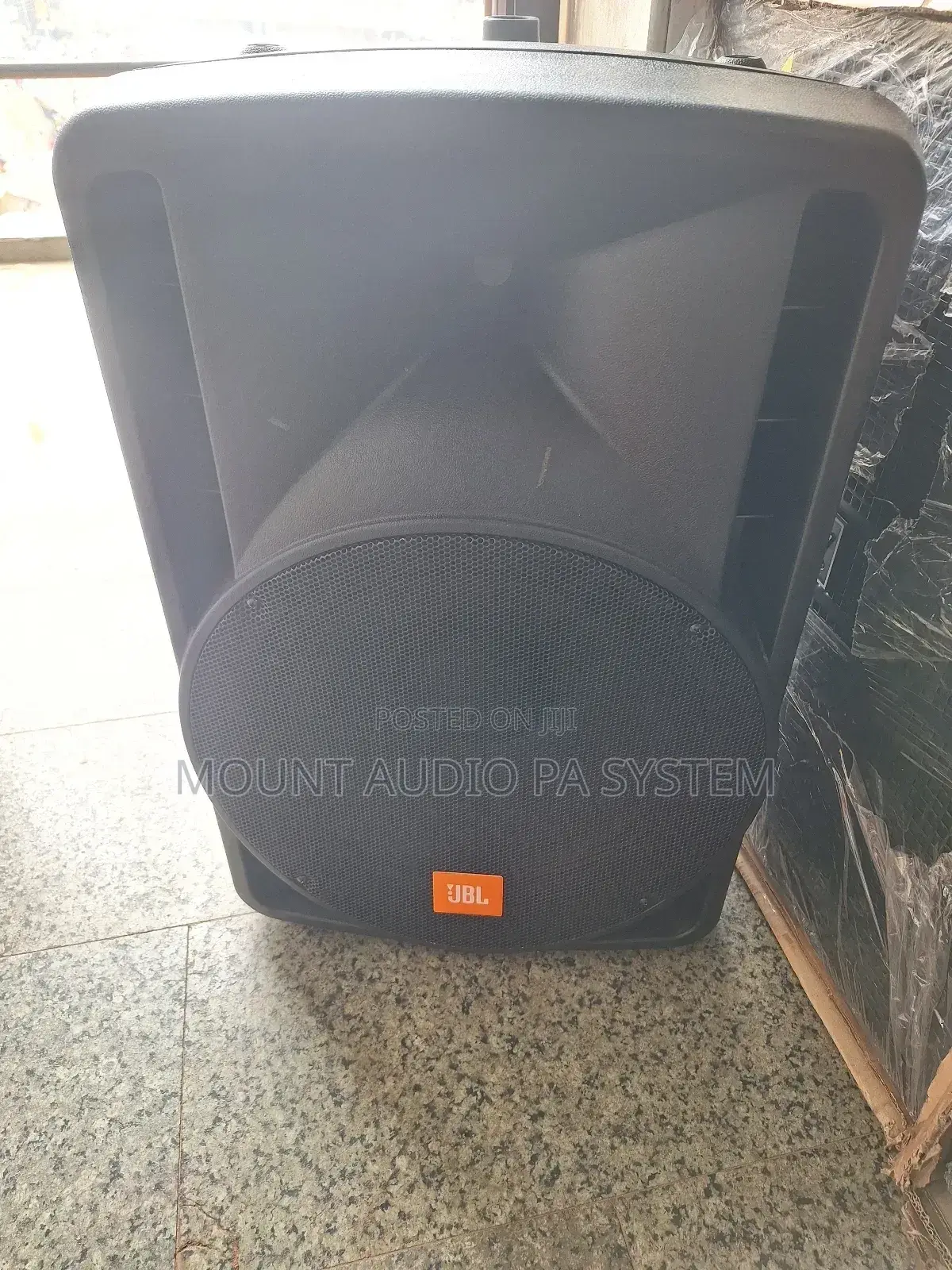 JBL Top Base