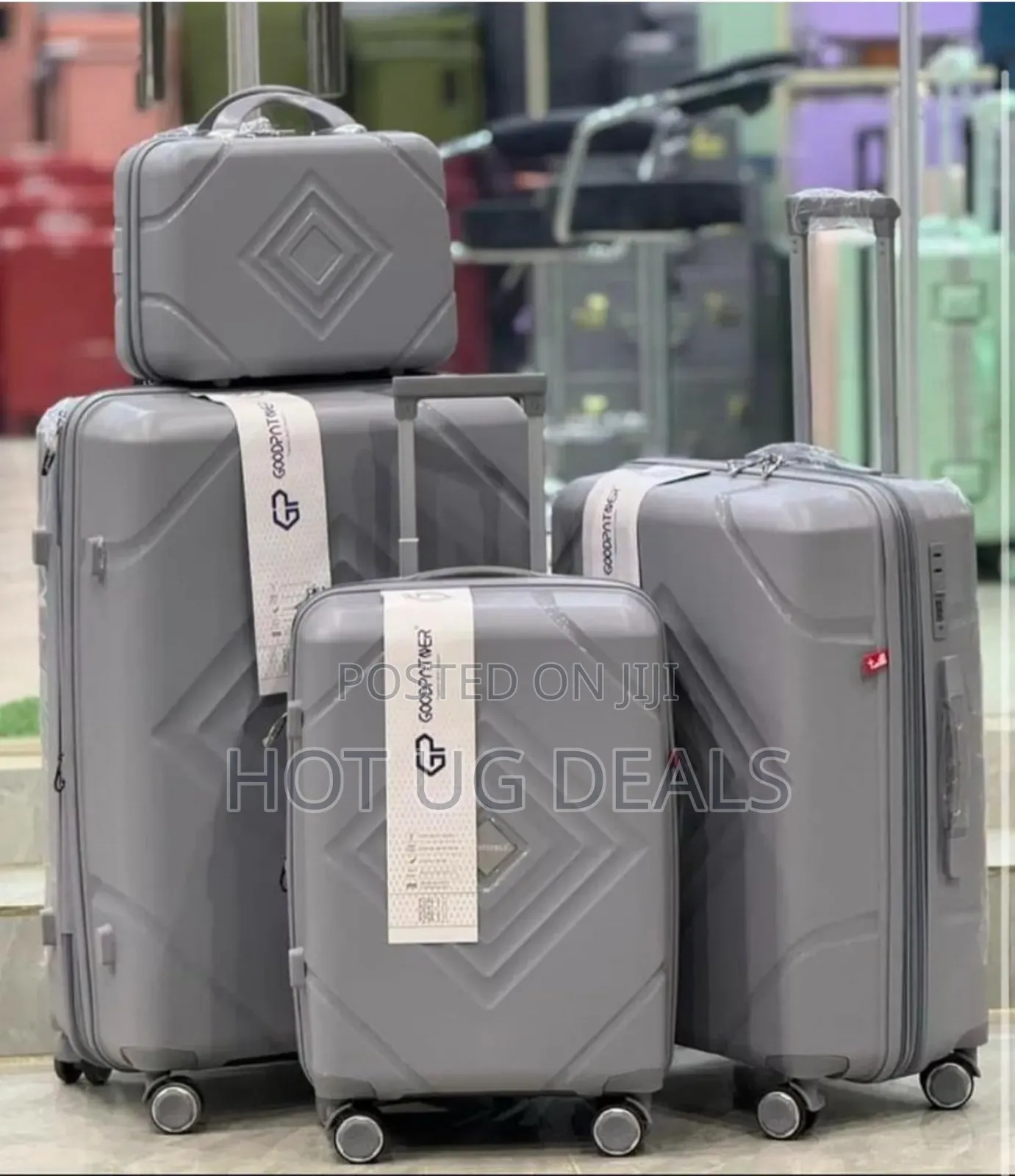 Set Of 4-in-1 Unbreakable Rubber Waterproof Suitcases