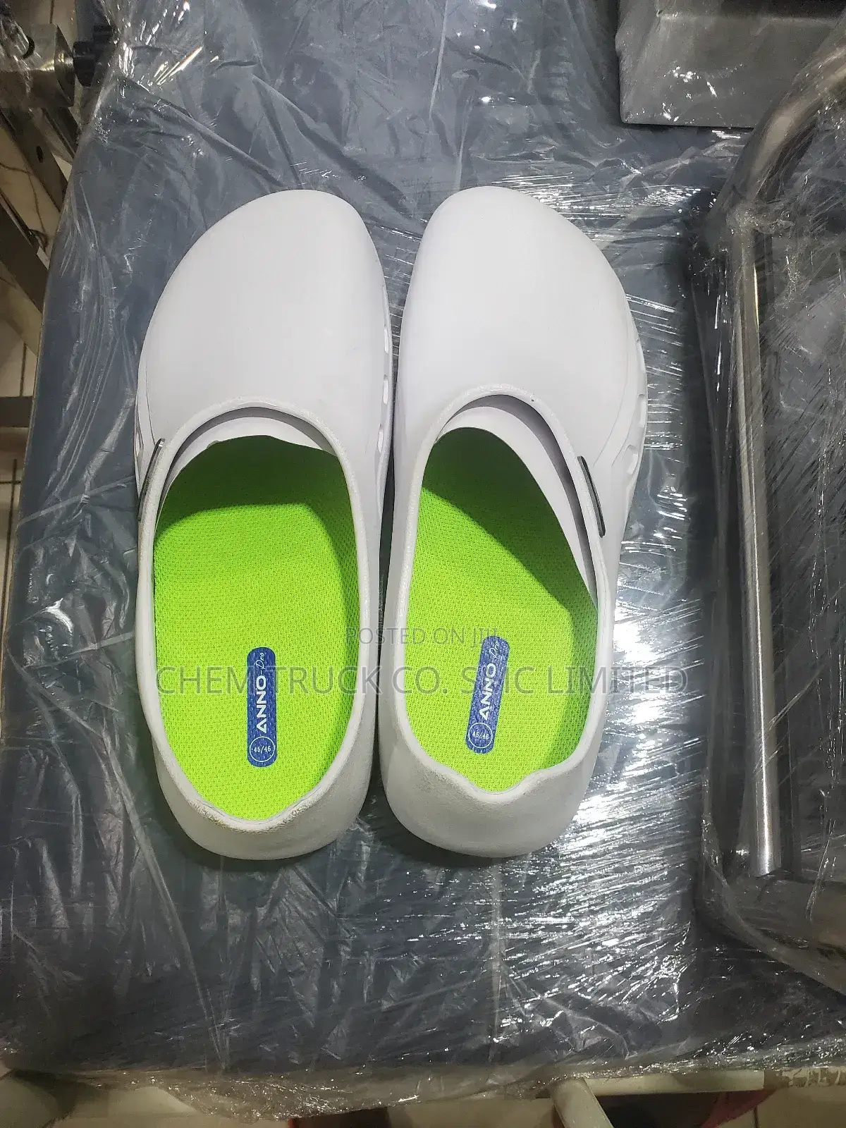 Theatre Crocs