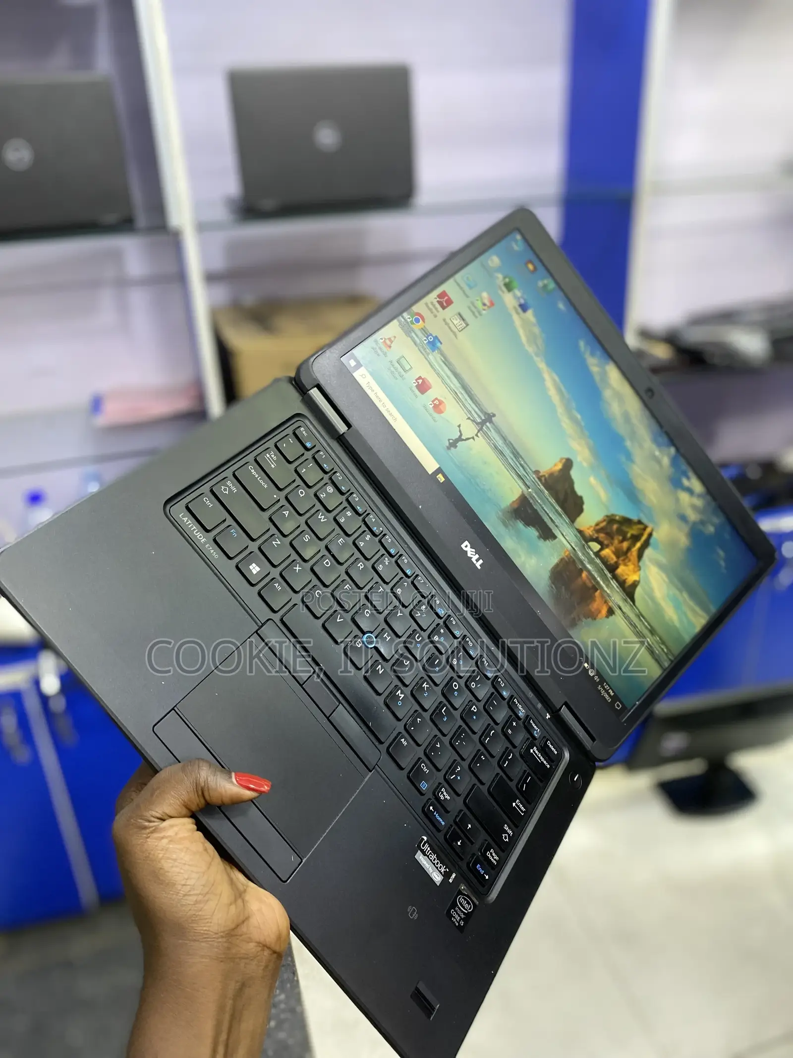 Laptop Dell Latitude 7450 8GB Intel Core I5 HDD+SSD 500GB