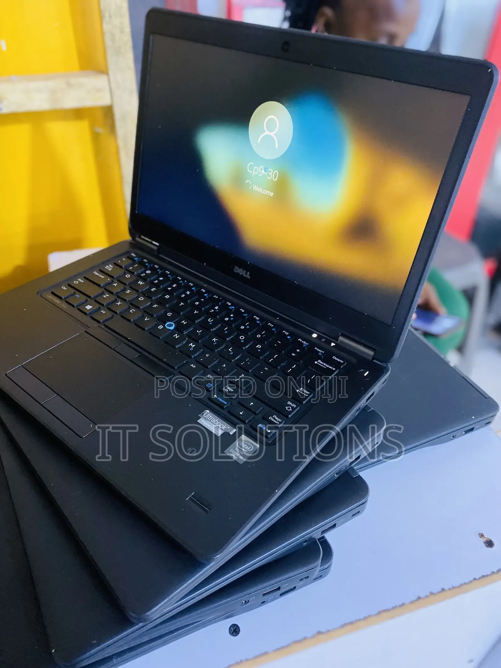 Laptop Dell Latitude 7450 8GB Intel Core I5 HDD+SSD 500GB
