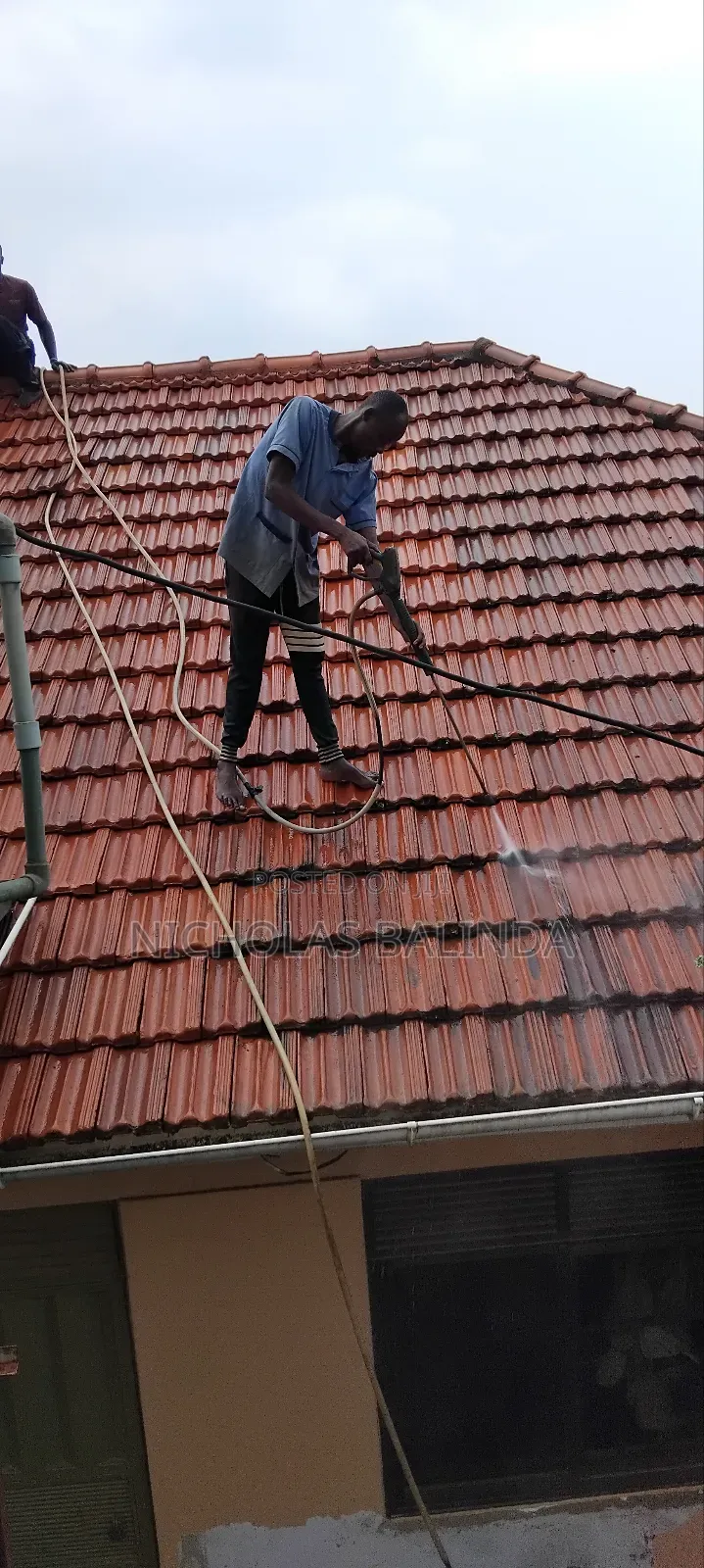 Roof Tiles Cleaning