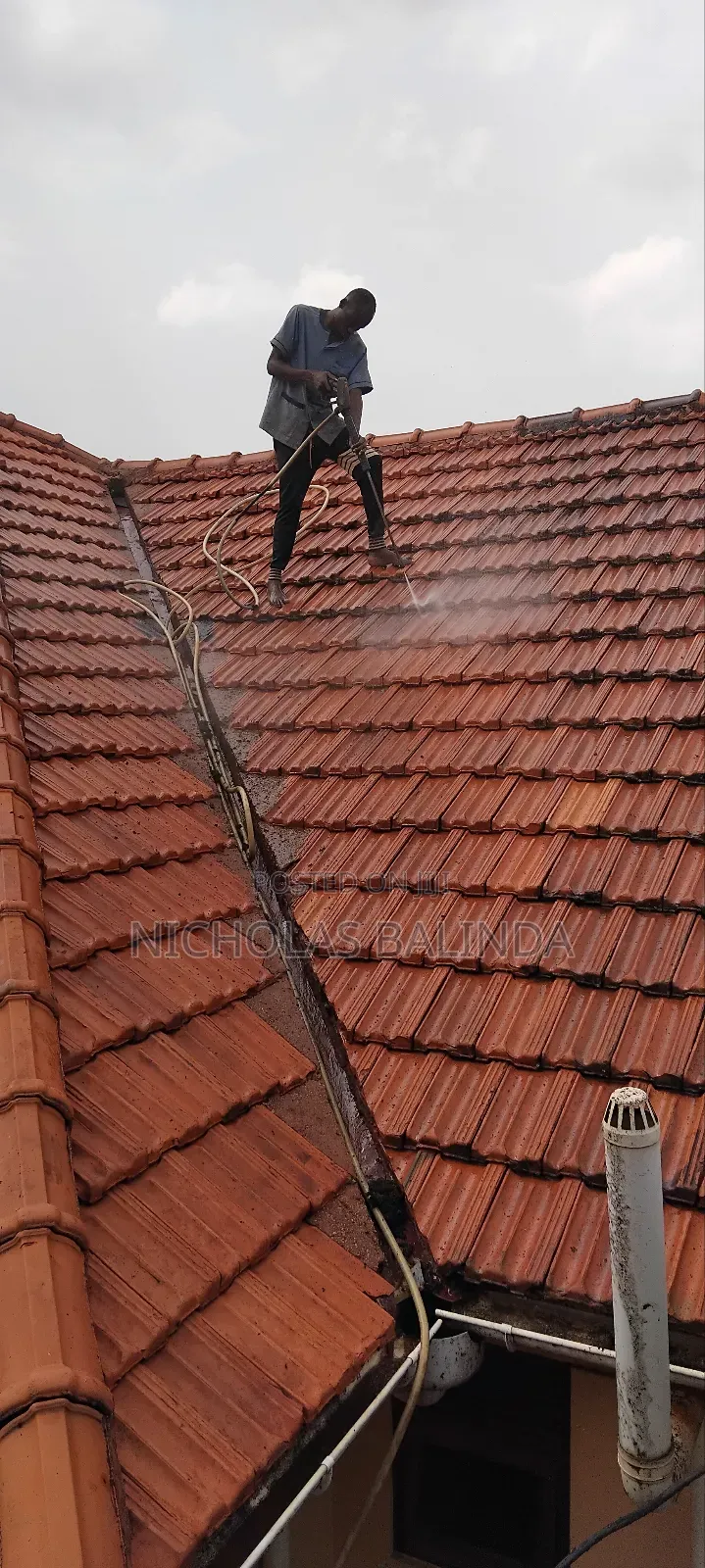 Roof Tiles Cleaning