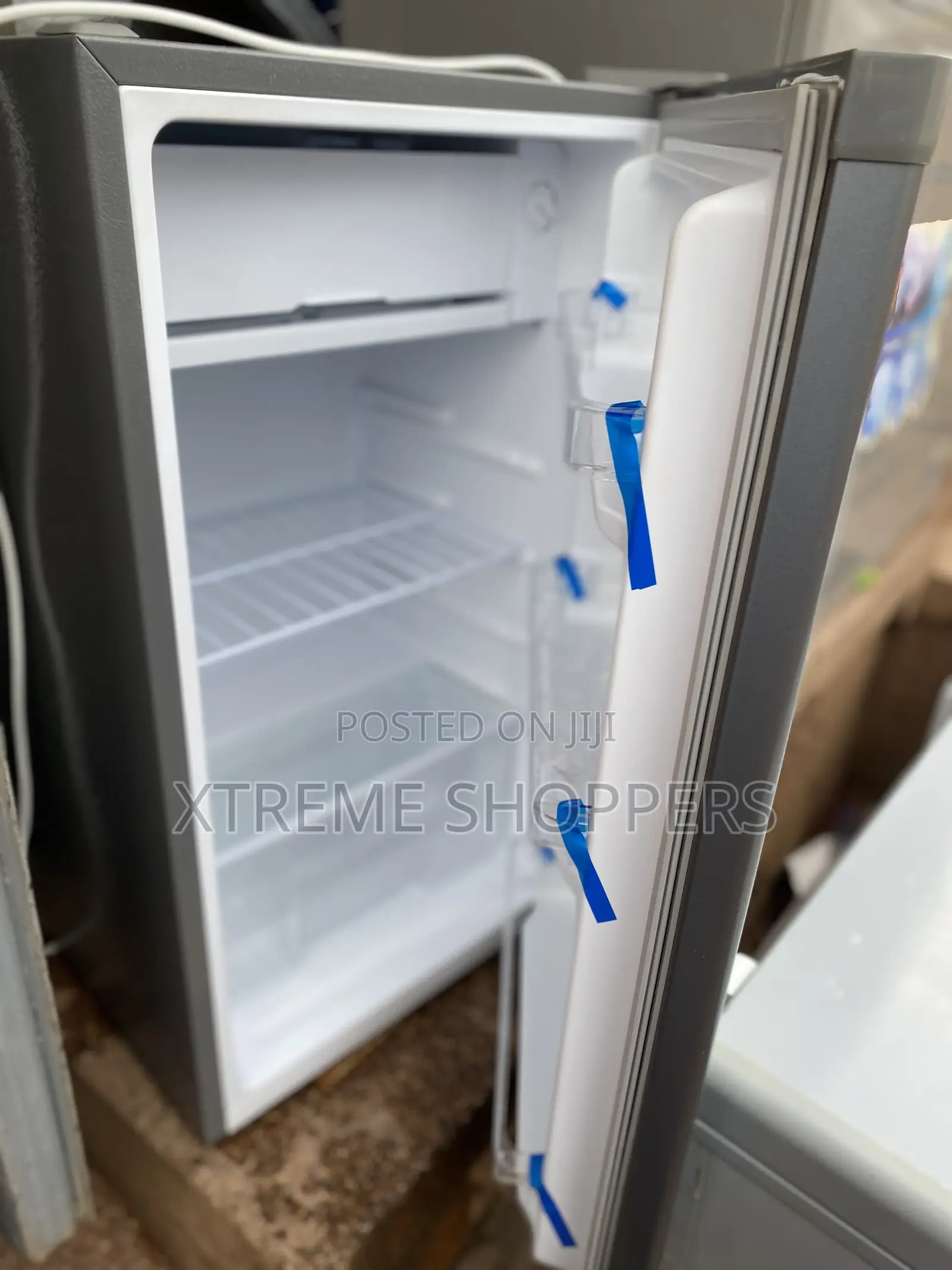 Hybrid Chiq/Fridge /Refrigerator/120liters