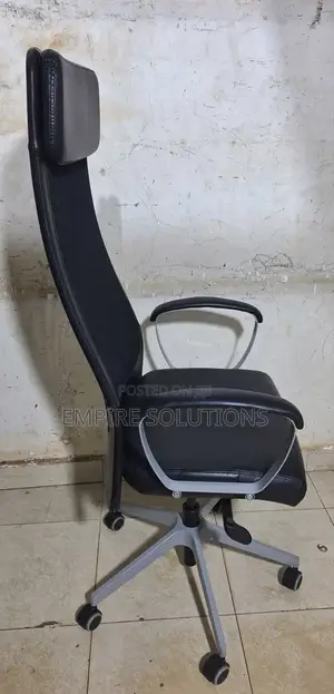 Gunlocke Genuine Office Chair Dubai Used
